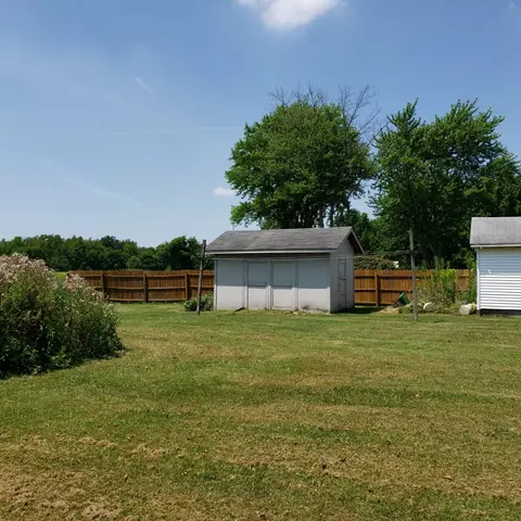 618 W State Road 8, Hebron, IN 46341 photo 5