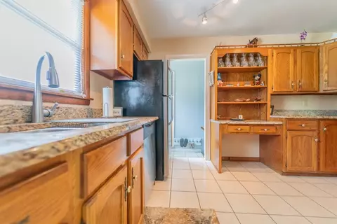 254 Sunset Ln, Munster, IN 46321 photo 8