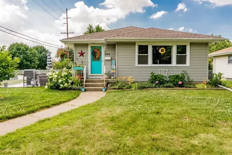 254 Sunset Ln, Munster, IN 46321 photo 1
