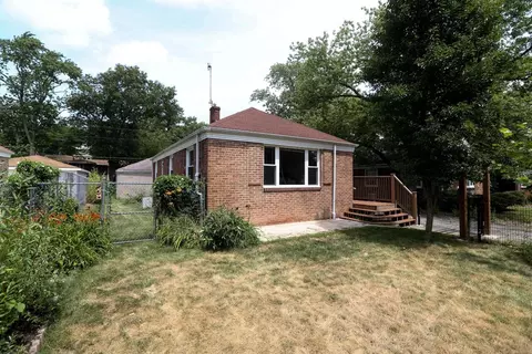 7512 Locust Ave, Gary, IN 46403 photo 23