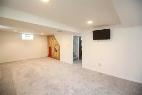 7512 Locust Ave, Gary, IN 46403 photo 15