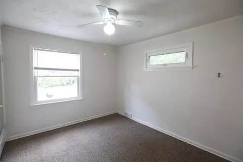 7512 Locust Ave, Gary, IN 46403 photo 14