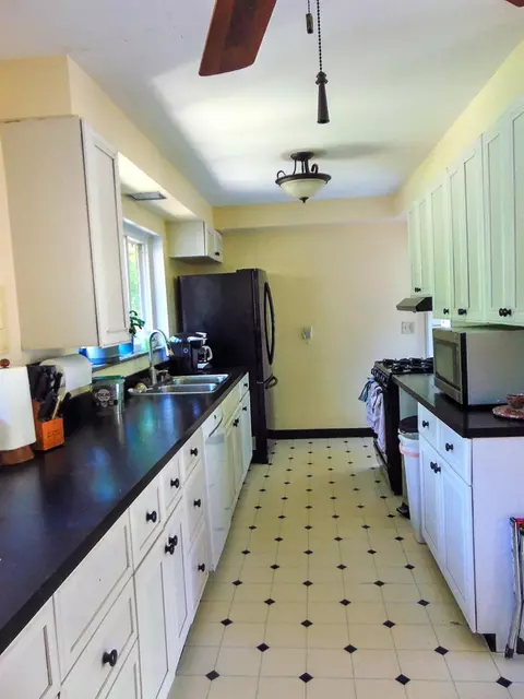 7504 Hemlock Ave, Gary, IN 46403 photo 12
