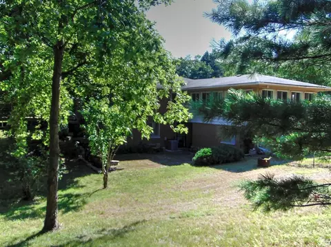 7504 Hemlock Ave, Gary, IN 46403 photo 30
