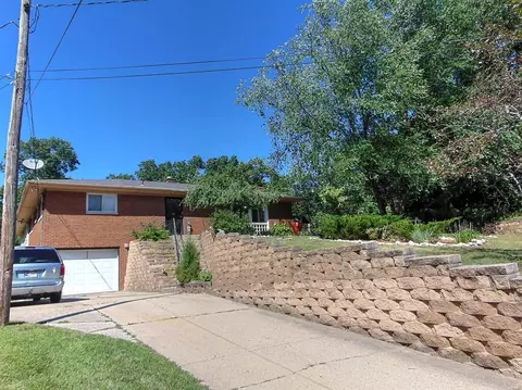 7504 Hemlock Ave, Gary, IN 46403 photo 1