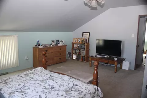 934 N Lafayette St, Griffith, IN 46319 photo 18
