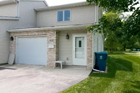 9632 5th St, Highland, IN 46322 photo 1