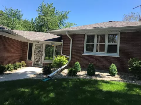 8254 Baring Ave, Munster, IN 46321 photo 3