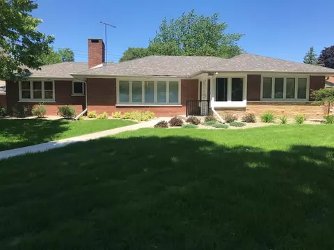8254 Baring Ave, Munster, IN 46321 photo 2