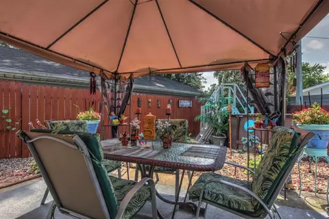 1338 N Jay Cir, Griffith, IN 46319 photo 17