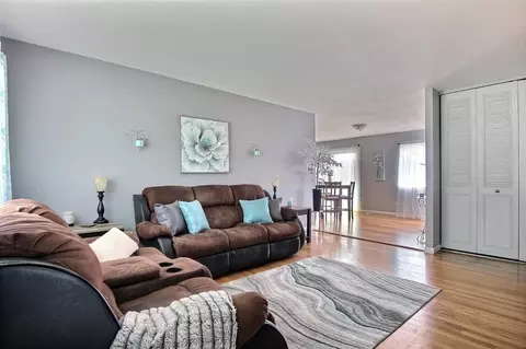 1338 N Jay Cir, Griffith, IN 46319 photo 3