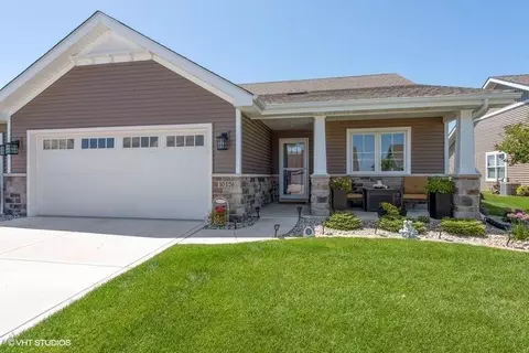10426 Red Rock Pl, Dyer, IN 46311 photo 1