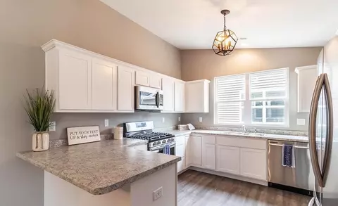 7785 Wright St, Merrillville, IN 46410 photo 11