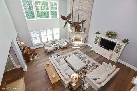 3353 Veneto Ct, Valparaiso, IN 46385 photo 4