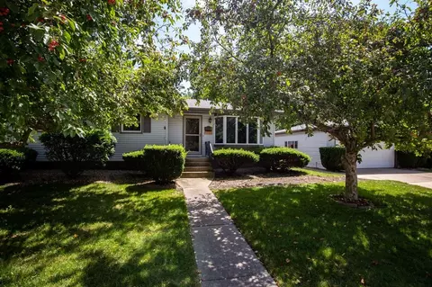 1223 Harrison Ave, Dyer, IN 46311 photo 1