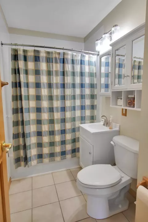 320 N Dwiggins St, Griffith, IN 46319 photo 8