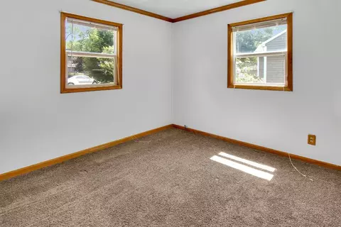 320 N Dwiggins St, Griffith, IN 46319 photo 6