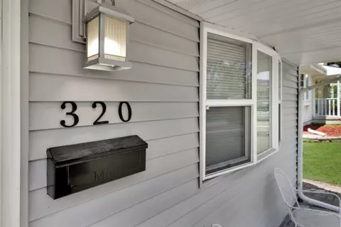 320 N Dwiggins St, Griffith, IN 46319 photo 3