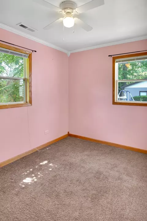 320 N Dwiggins St, Griffith, IN 46319 photo 7