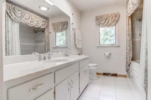 9224 Chestnut Ln, Munster, IN 46321 photo 10