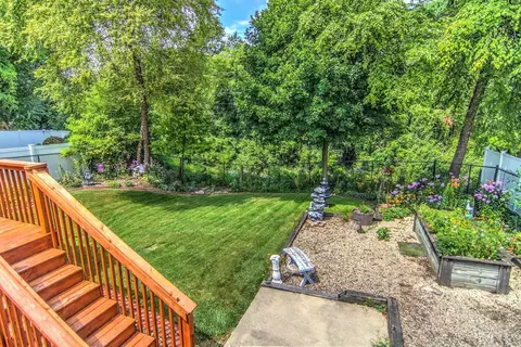9224 Chestnut Ln, Munster, IN 46321 photo 18