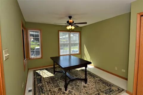 8569 Patterson St, Saint John, IN 46373 photo 6