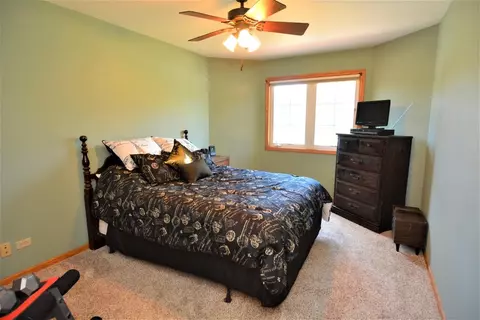 8569 Patterson St, Saint John, IN 46373 photo 9