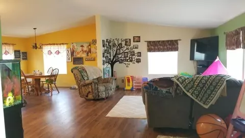 6655 E Bootjack Rd, Rolling Prairie, IN 46371 photo 3