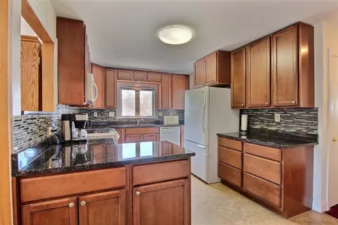 412 E Main St, Brook, IN 47922 photo 9