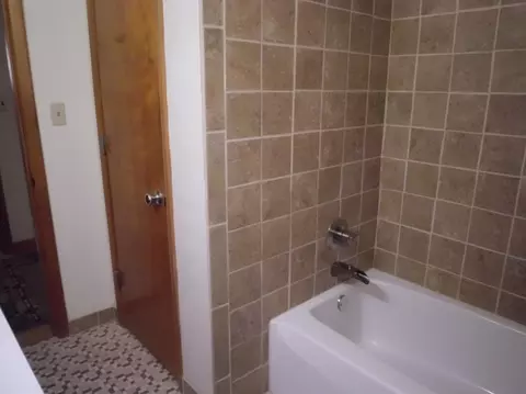 754 N Jay St, Griffith, IN 46319 photo 18