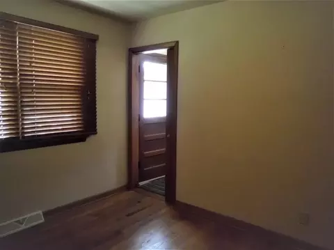 754 N Jay St, Griffith, IN 46319 photo 23