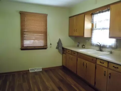 754 N Jay St, Griffith, IN 46319 photo 11