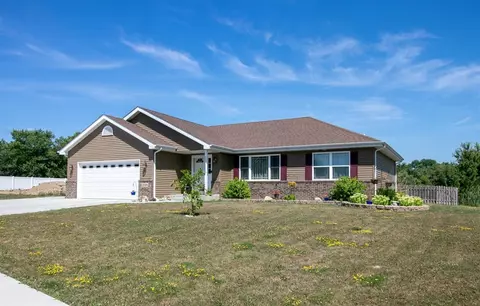 17509 Sunrise Dr, Lowell, IN 46356 photo 1