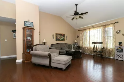 17509 Sunrise Dr, Lowell, IN 46356 photo 7