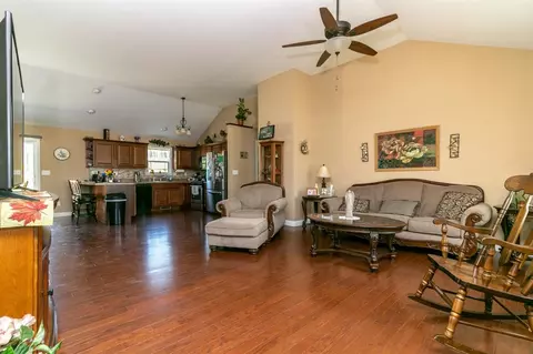 17509 Sunrise Dr, Lowell, IN 46356 photo 4