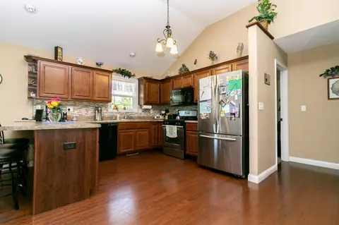 17509 Sunrise Dr, Lowell, IN 46356 photo 9