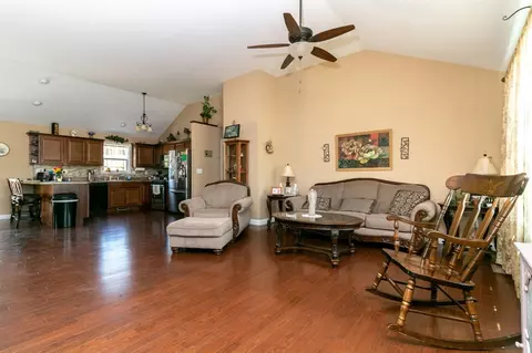 17509 Sunrise Dr, Lowell, IN 46356 photo 5