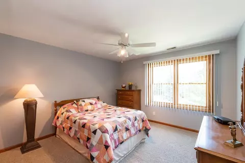 10104 Windfield Dr, Munster, IN 46321 photo 12