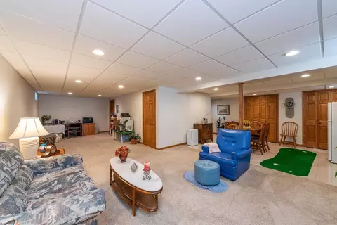 10104 Windfield Dr, Munster, IN 46321 photo 17