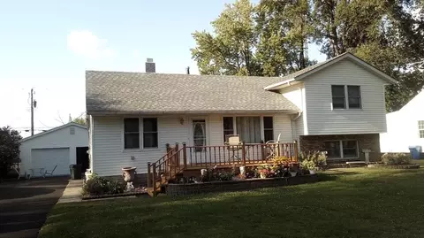 208 Cedar St, Crown Point, IN 46307 photo 1