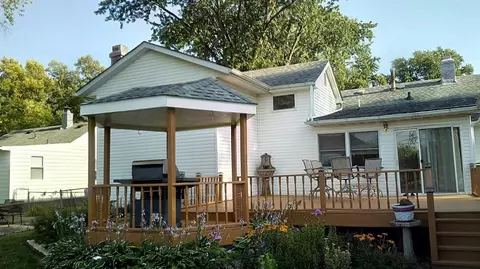 208 Cedar St, Crown Point, IN 46307 photo 2