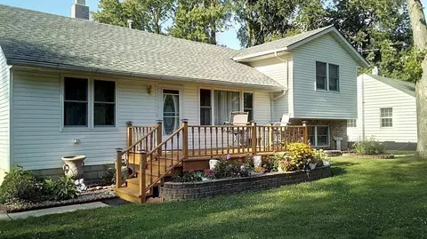 208 Cedar St, Crown Point, IN 46307 photo 3