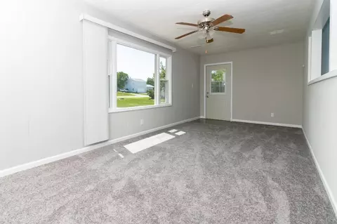 320 Tyler St, New Chicago, IN 46342 photo 5