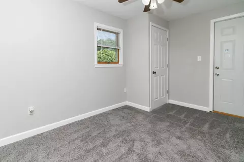 320 Tyler St, New Chicago, IN 46342 photo 17