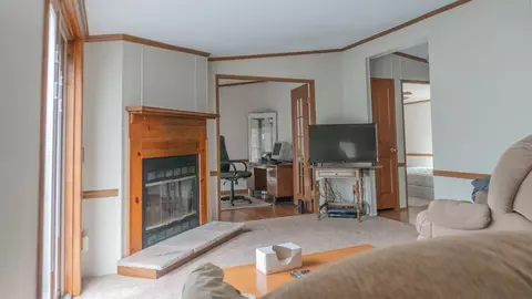 1000 E 135th Ct, Crown Point, IN 46307 photo 3