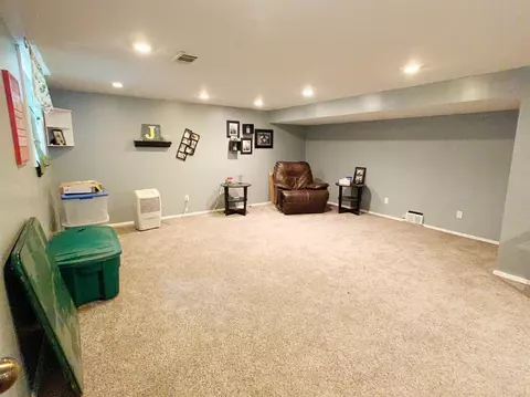 314 E Manor Dr, Griffith, IN 46319 photo 16