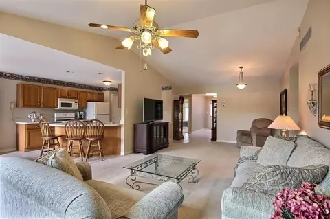 950 Easy, Crown Point, IN 46307 photo 12