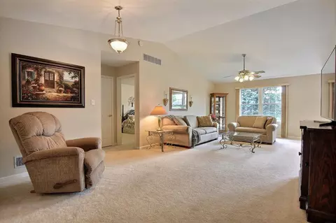 950 Easy, Crown Point, IN 46307 photo 10
