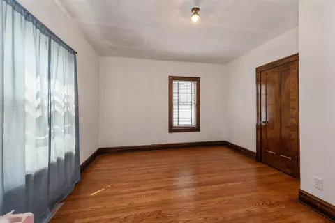 114 E Main St, Griffith, IN 46319 photo 10