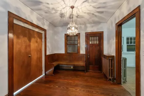 114 E Main St, Griffith, IN 46319 photo 6